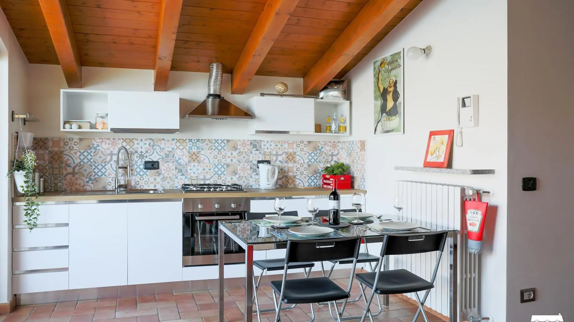 Mamma Mia By Design Studio Bellano 0*,  Italien